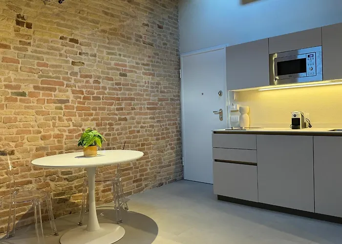 Noua Living - Boutique Centro * 라벤나